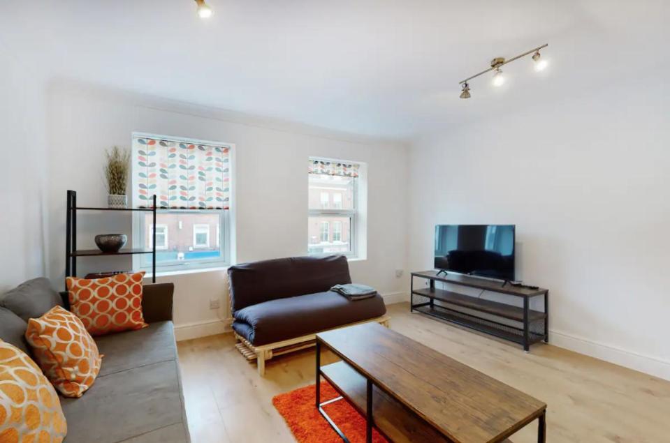 Modern Split Level 1 Bedroom Flat In Aldgate London Exterior photo
